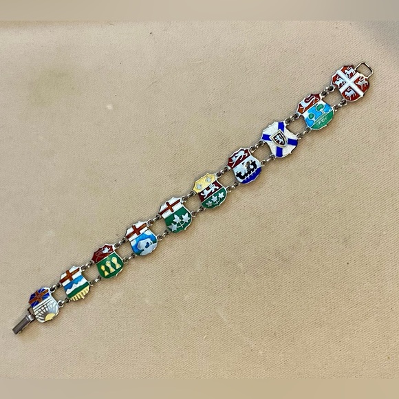 Vintage Sterling Silver Canadian Providence Coat of Arms Souvenir Bracelet - Picture 9 of 12
